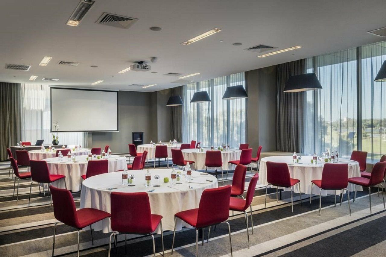 Fraser Suites Perth Kültér fotó Meeting room